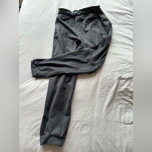 Grey Lulu ABC jogger sz M